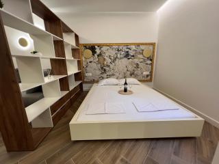 Golden Cube (Near centar) - 4