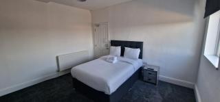 APARTMENT IN CENTRAL BARNSLEY - 2