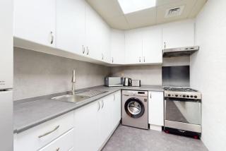 V3 Tower - Elegant One Bedroom - Dubai - 1