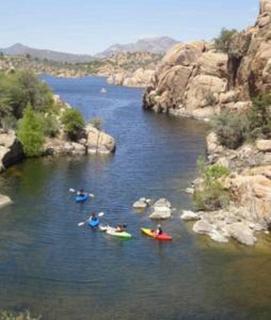 PRIVATE HOME Walk to Downtown CHERRY BLOSSOM COTTAGE Hot Tub SLEEPS UP TO 6 GUESTS - Prescott - 1