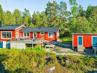 Holiday home VÄRMDÖ VI - Djurhamn - 0