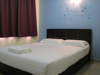 Max Inn Hotel - Parit Raja - 6