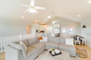 Spacious Yellville Retreat with Deck and Balcony - Yellville - 6