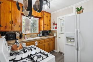 Twin Peaks Vacation Rental with Hot Tub! - 2