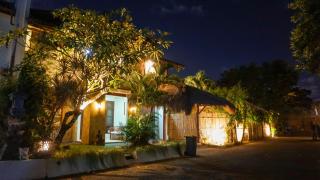 KUTA - 4BR Villa with Private XL Pool - Kuta - 1