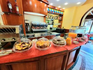 Hotel Garibaldi - 1