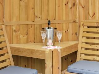 Chestnut House - Bridgend - 6