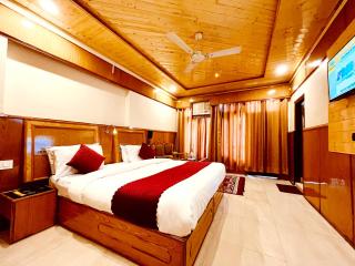 Hotel Amit - 5 Mins Drive to Airport - 9