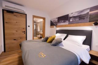 Boutique Hotel Vila Loka - 0