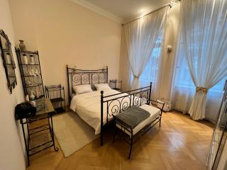 Sadova luxury apartment - 1
