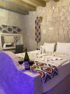Seven Rock Cave Hotel - 8