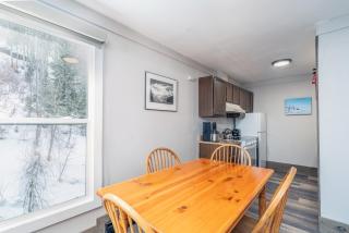 Mountainside Inn 313 by Alpine Lodging Telluride - 8