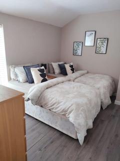 The Mews Holywell - Holywell - 6