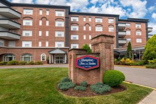 Hampton Inn & Suites Stamford - 0