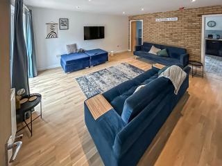 No 1 Fox Burrow-Uk44306 - 8