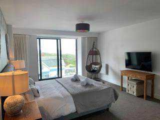 12 Woolacombe East - Luxury Apartment at Byron Woolacombe, only 4 minute walk to Woolacombe Beach! - Woolacombe - 9