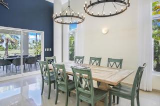 Stunning 3-Bedroom Villa with Pool, Jacuzzi and Maid near Bavaro Beach - Punta Cana - 7