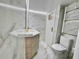 The Flat Athens Apartment next to the metro - Atene - 8