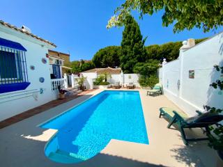 Family villa with pool, walk to beach, restaurants and shopping - La Cala de Mijas - 9