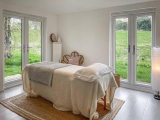 Tranquillity-Uk38552 - Endon - 7