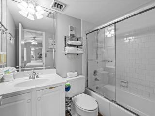 Holiday Surf and Racquet Unit 607 - Destin - 7