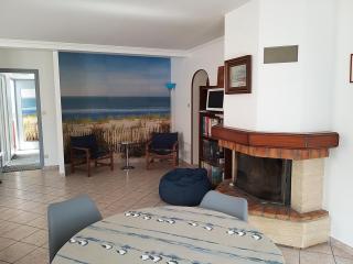 Appartement 3 chambres 6 pers rez de Jardin 5min plage quartier du Phare Location du dimanche au dimanche en juillet et aout - 2