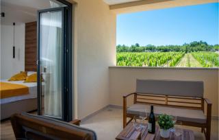 Amazing Home In Bartici With Wifi - 3