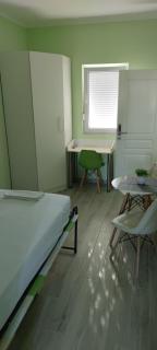 Cinema House Single & Double Rooms & Studio Apartments - Pula - 4