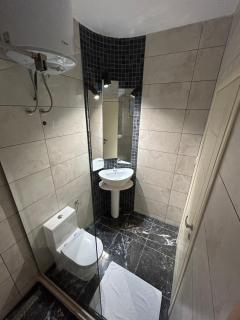 White Pearl Apartments - Bar - 6
