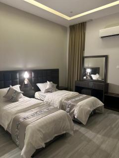 Cast Home - Ahad Rafidah - 2