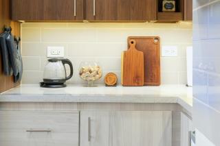 The Cozy Condo - A Modern Retreat - Arouca - 3