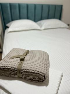 PineTrees Beach House with swimming pool - 2