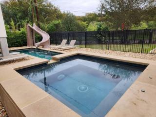 central contemporary w/ POOL and SPA - Austin - 0