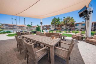 129 Fully Furnished, amenities galore - Scottsdale - 0