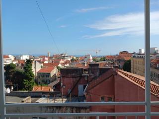 Room with private toilet and terrace in city center in shared apartment - Split - 7