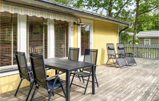 Amazing Home In Fjälkinge - 1