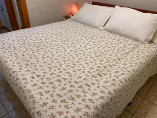 Habitación doble con baño privado Wifi y Tv Cable - Habitación 02, los Pellines 1325 - 9