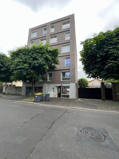 Cozy Sunshine Apartment with Balcony 4 persons max - Ivry-sur-Seine - 7