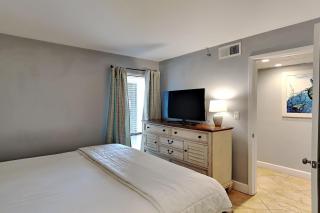 Edgewater Tower III 907 - 2