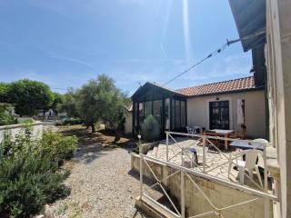 Charmante Villa 4 pièces, 6 pers. au Quartier du Casino de Châtelaillon-Plage, proche mer, jardin, parking - FR-1-706-15 - Châtelaillon-Plage - 2