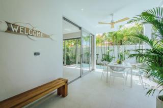 Modern Rustic 4 Bedrooms Villa, Walk to Rawai & Yanui Beach - 9