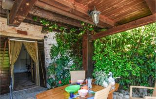 Amazing Apartment In Monte Rinaldo - Monte Rinaldo - 3