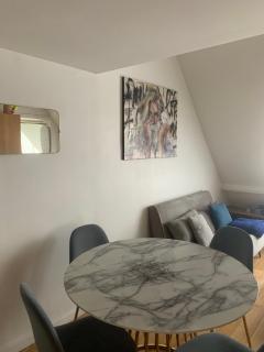 Confort à Paris, 8ème, galerie Lafayette, Louvre, champs Elysée - Paris - 1