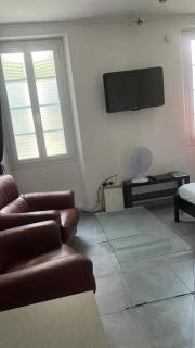 Le Suffren, ventilé ,wifi, à 100 m de la plage - Toulon - 4