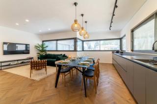 Luxurious New Large 2Bedrooms in Rothschild - 9