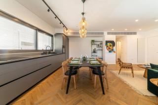 Luxurious New Large 2Bedrooms in Rothschild - 3