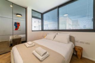 Luxurious New Large 2Bedrooms in Rothschild - 2