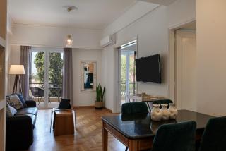 Chic One Bd Apartment with Hilton View - Athènes - 8