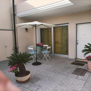 Sunny House Fourteen - 2