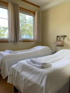 Trædal Hotel - Sunndalsøra - 2